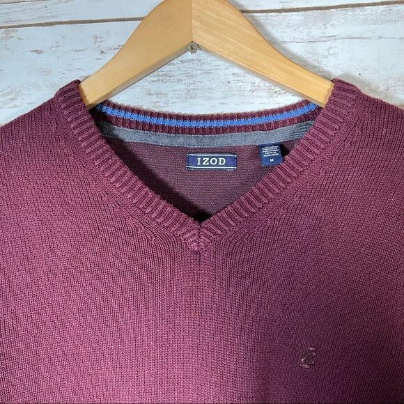 🎇izod V Neck Fieldhouse Solid Gauge Maroon Pull Over Sweater SZ Medium - Picture 2 of 9